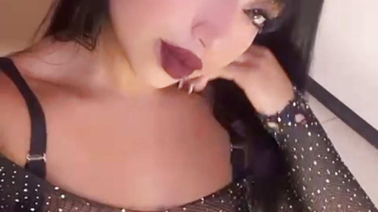 Happy Friday🔥 – video af Hanna_fost cam-model