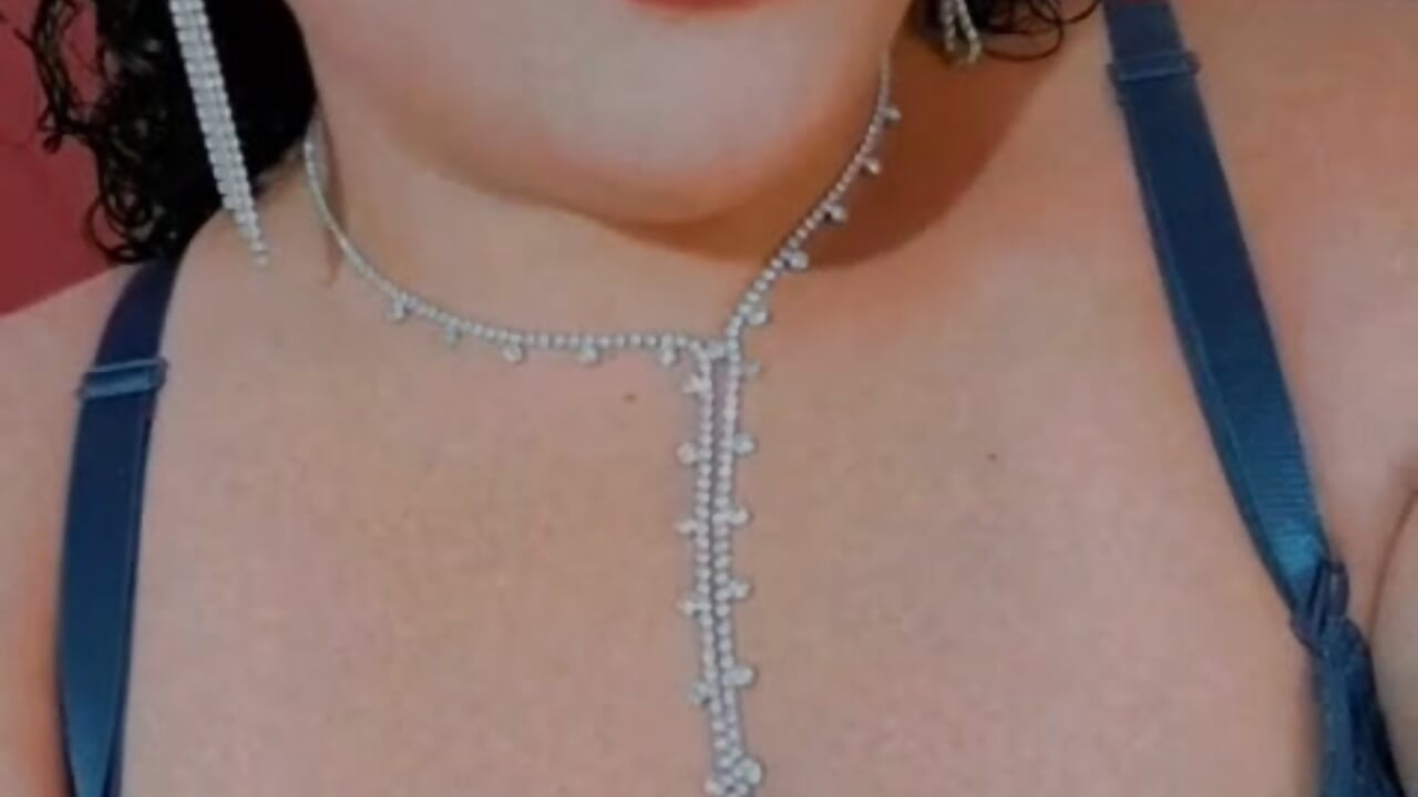 tits－カメラキャストのMelannieSimonsの動画