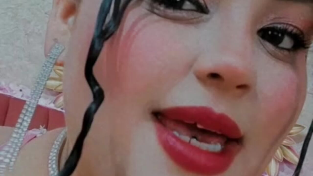 2－カメラキャストのMelannieSimonsの動画