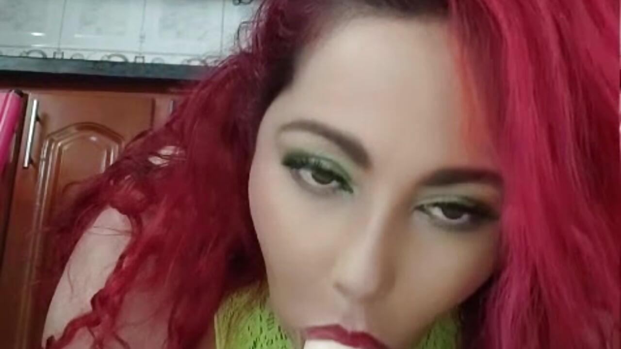 Naughty, curvy, really wanting your cock, I'm waiting for you, love - Video von MirandaRossi Cam-Model