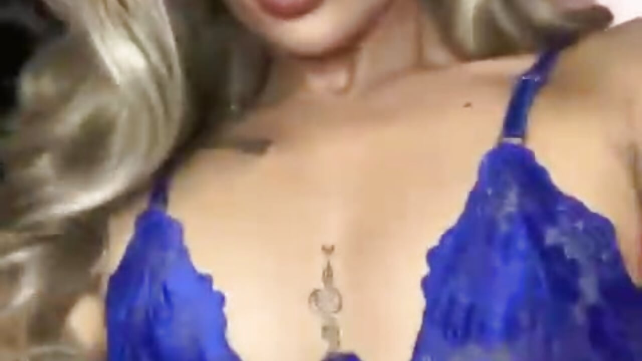 Sexy in blue & blonde latina girl - video by Ambarhilton cam model