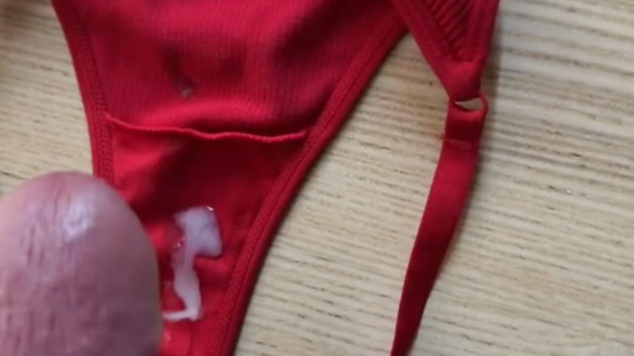 ejac dans sa culotte – video od webkamerové modelky neard