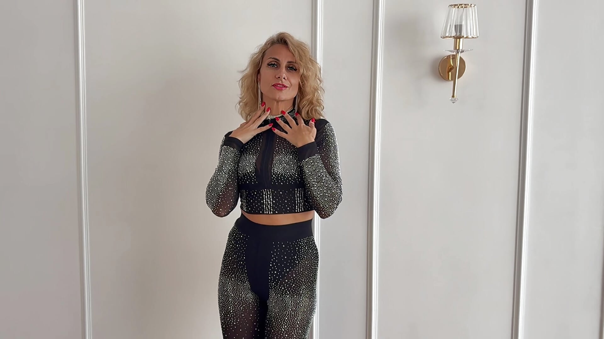 Kiss Me Slowly 💌 - video by MuseOfStage cam model