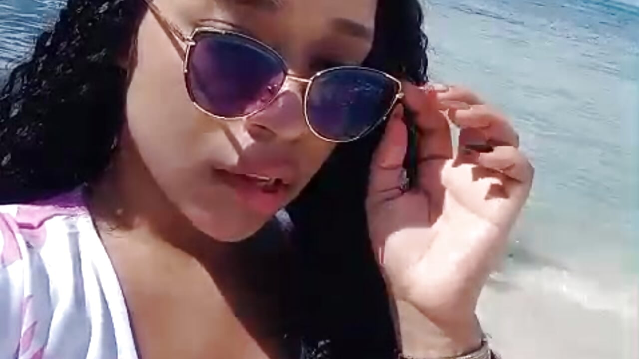 Beach - vidéo du modèle de showcams Stefany_sanchez18