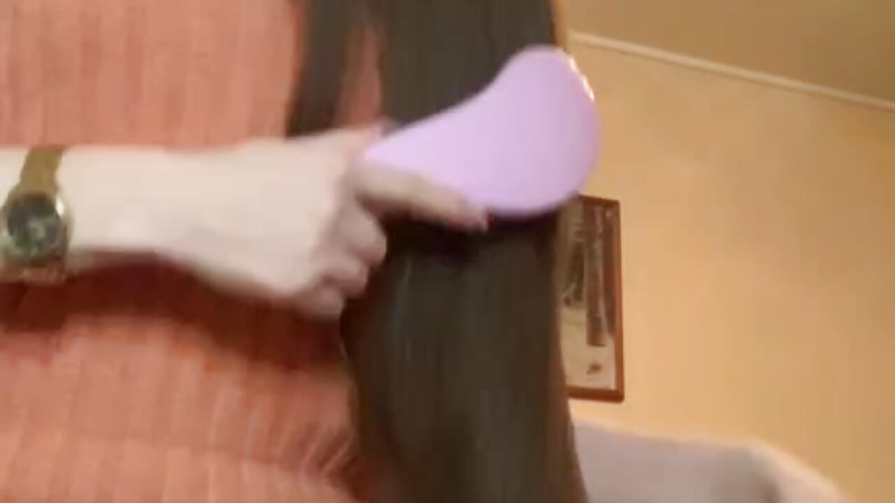 Brushing my long silky hair🤩🥰