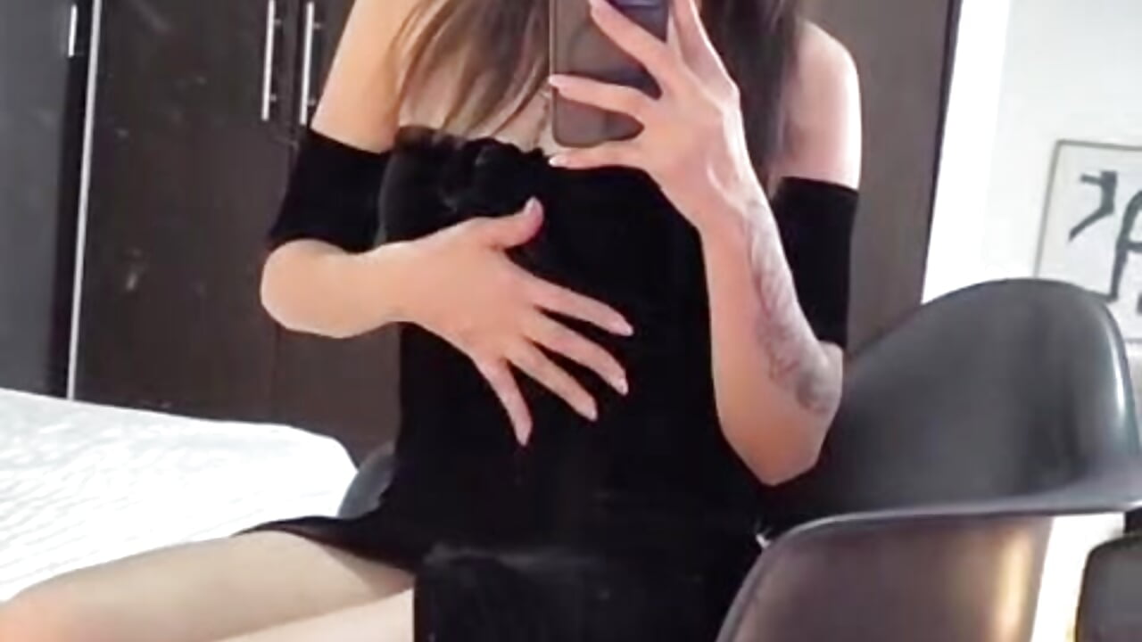 Cute Dress - video van viooletaa cam-model