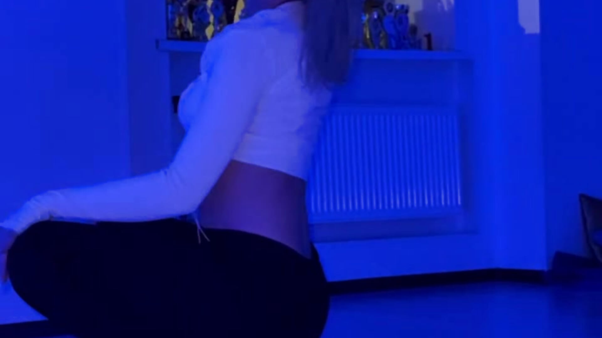 IMG_3472 - video by adrianawow1 cam model