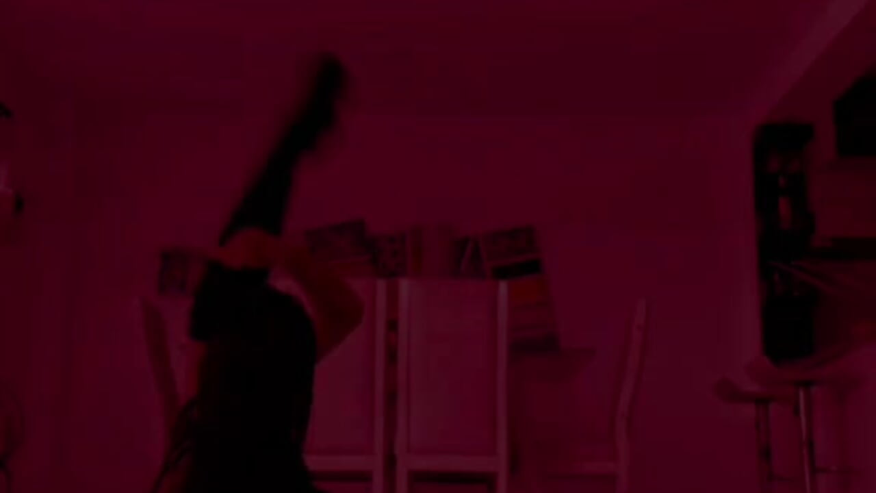 Streets 🥵 - video by AnneteLynch cam model