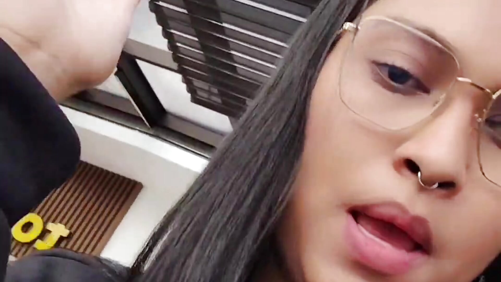 Piercing septum - video oleh AnneteLynch kamera model