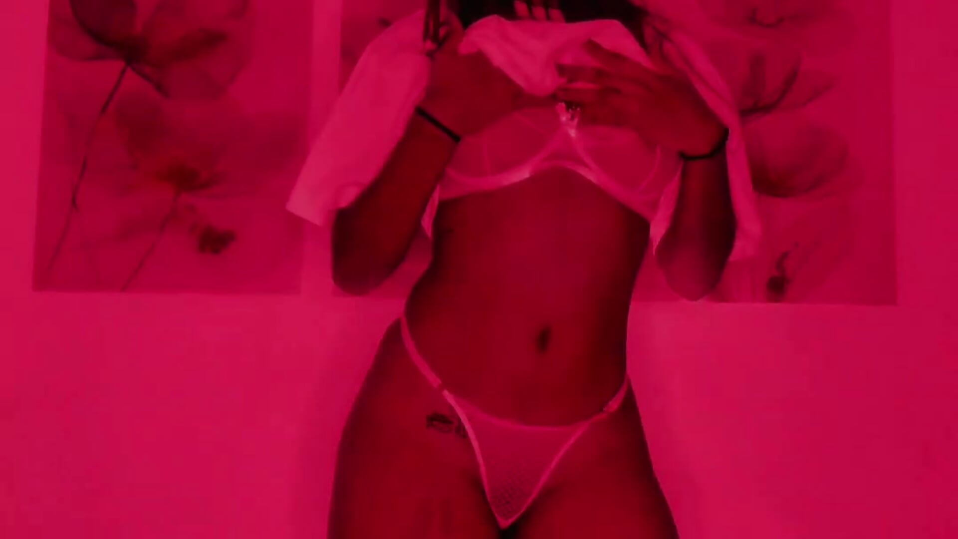 Let your silhouette show when I eat you whole 🥵🔥💥 - video oleh AnneteLynch kamera model