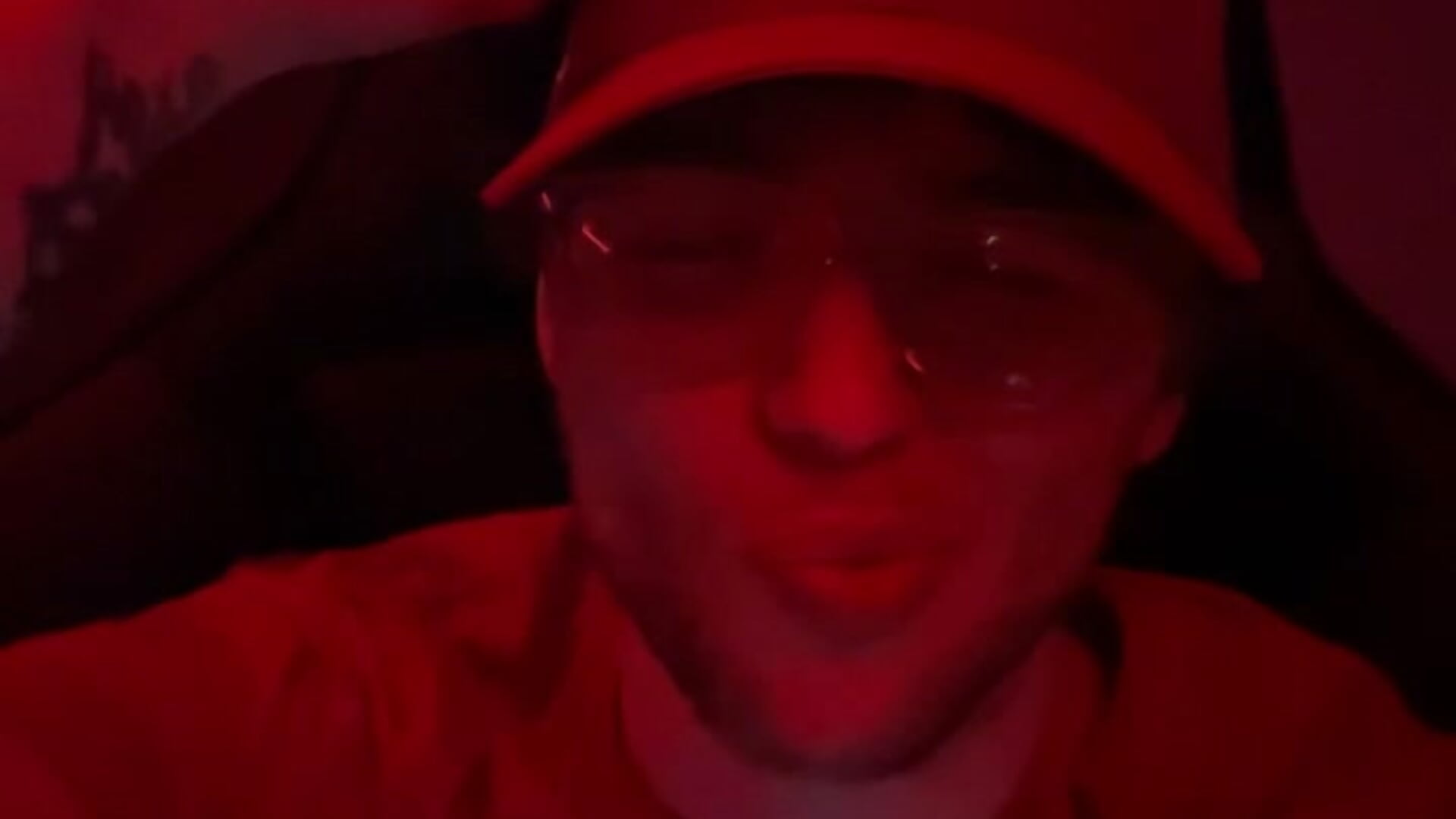 F25B9774-E34F-40EF-8BE3-C853F41CE079 - video by MrFantasyLover cam model