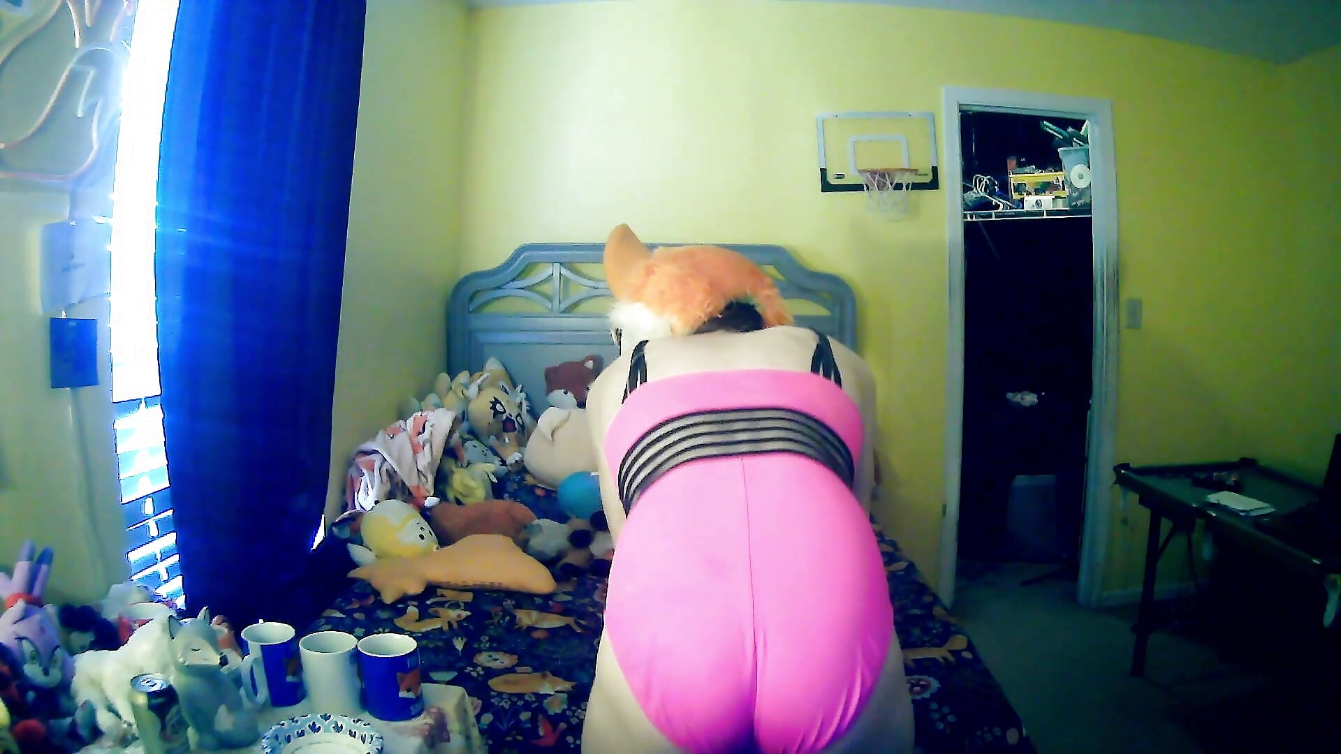 Foxie's Pink Swimsuit Striptease - video by FoxieHikari cam model