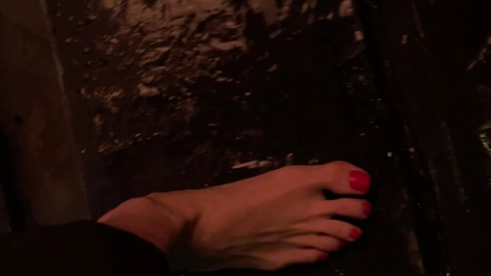 Today I did a photo shoot in the water, and I so want you to bargain, squeeze and kiss your fingers - video by Ruby-Luv cam model