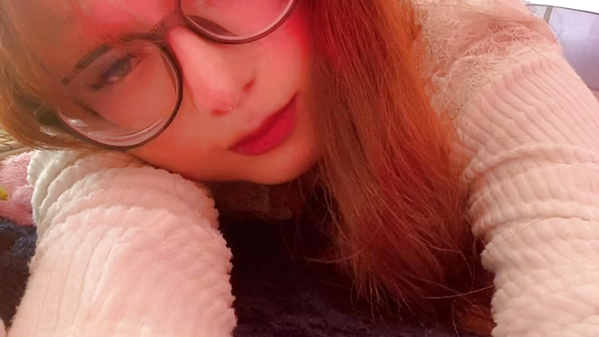 Beautiful feet 🦶🎀 - vídeo de la modelo de cam Trixiroy