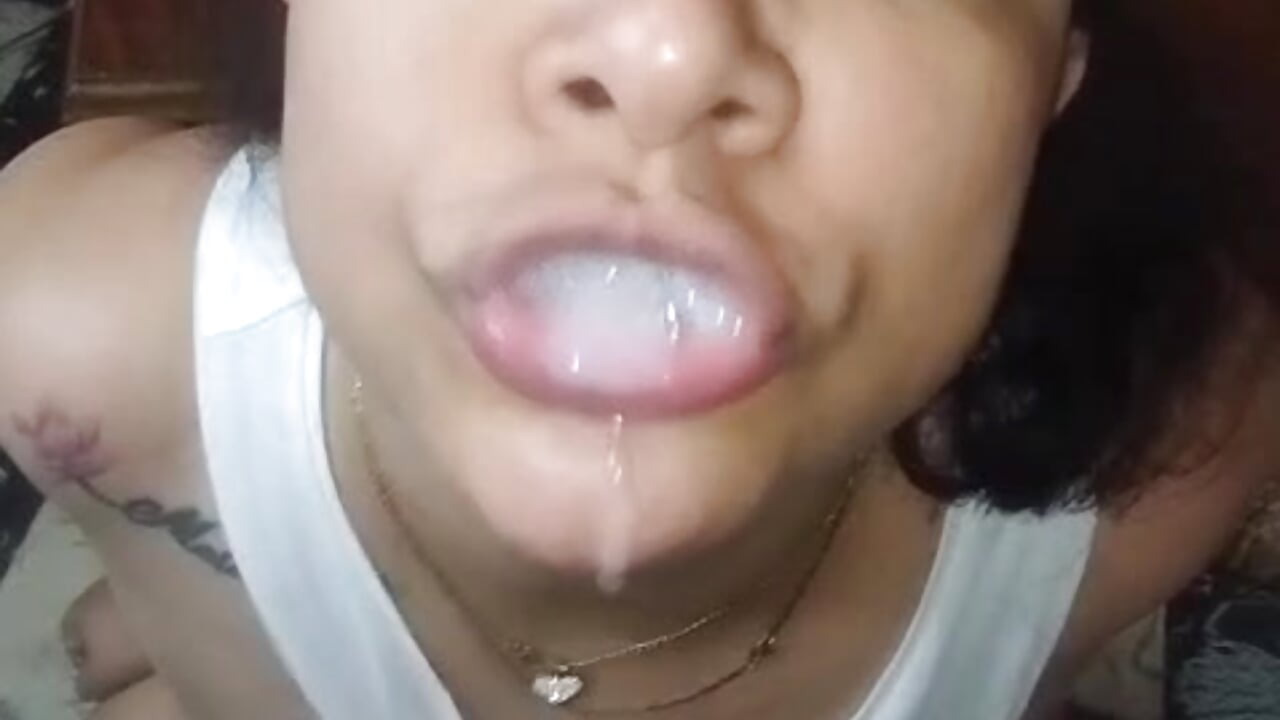 Cum Swallow - video di Foxyfox_realsex modella di cam