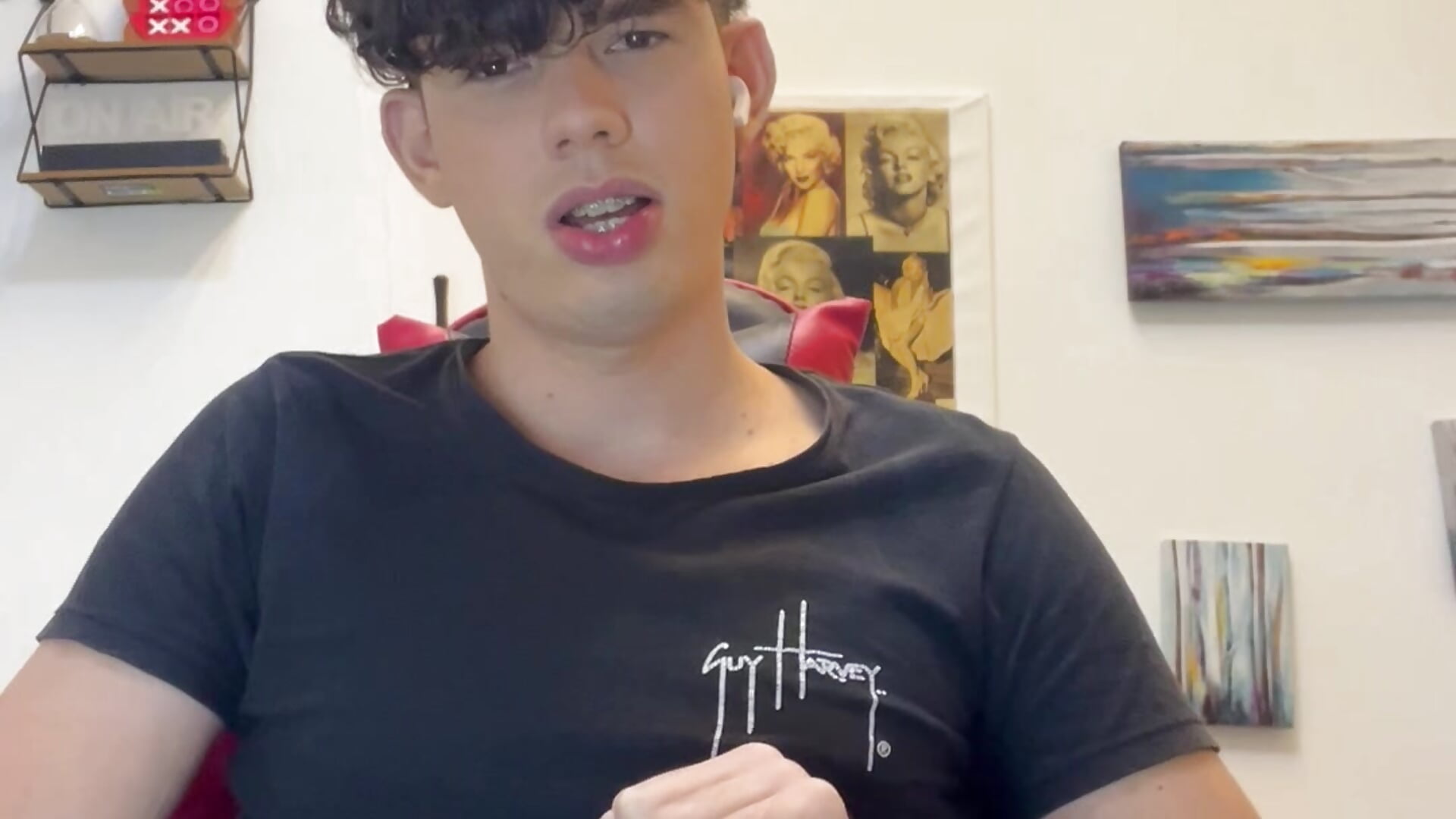 Delicious masturbation and a big cumshot very close to the camera