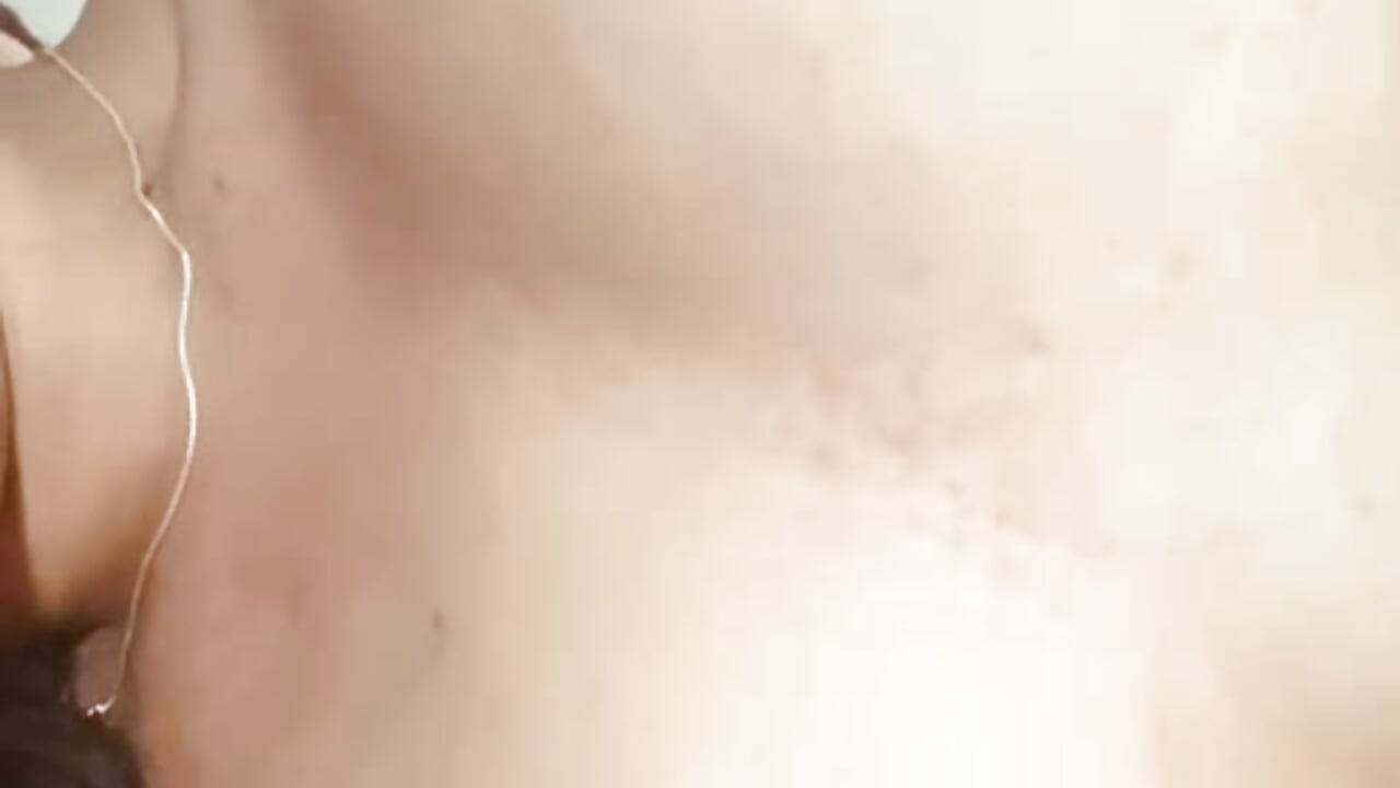 Playing with my boobs!!🍒💦🫦 - video av candy_fox2 cam-modell