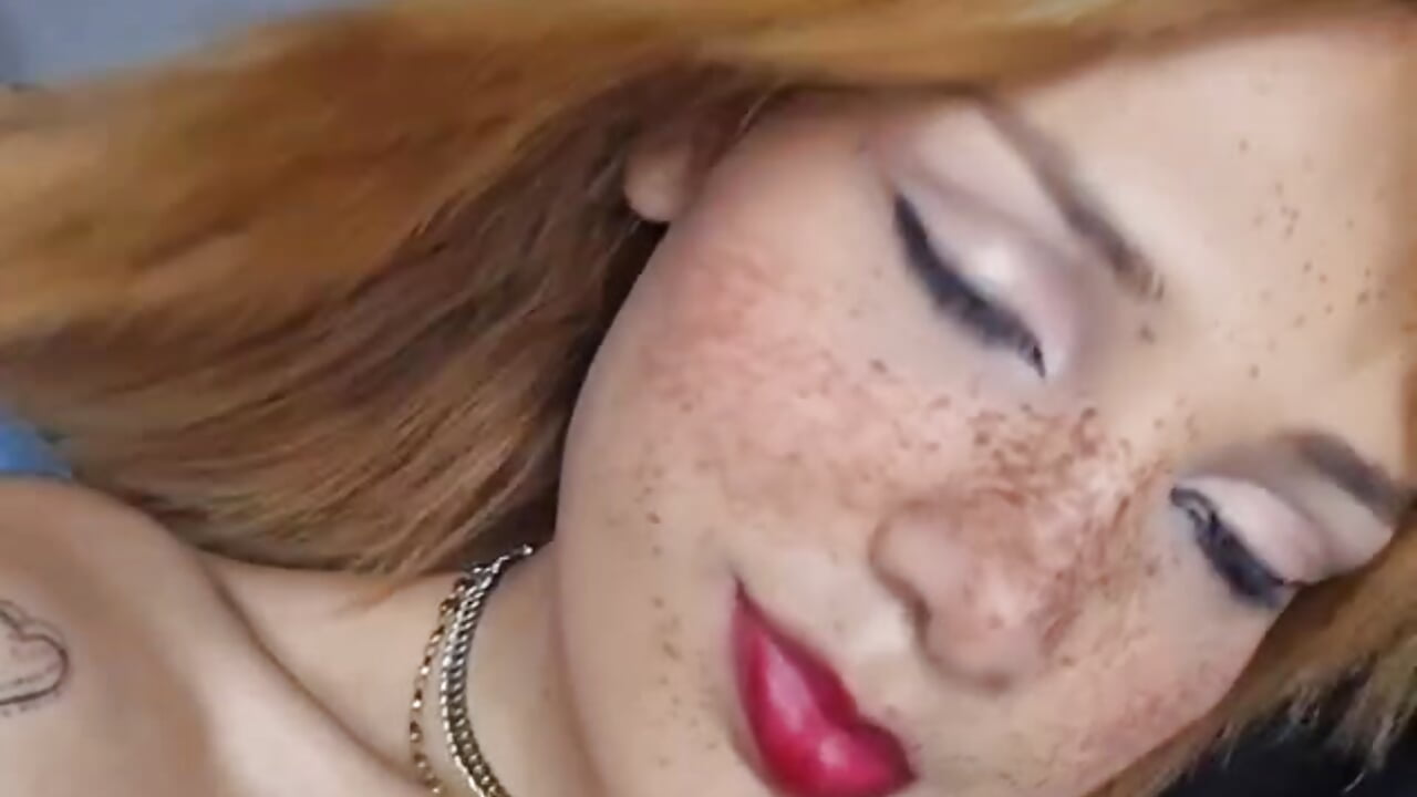 cute– alexandra_lorens kameramodell videója