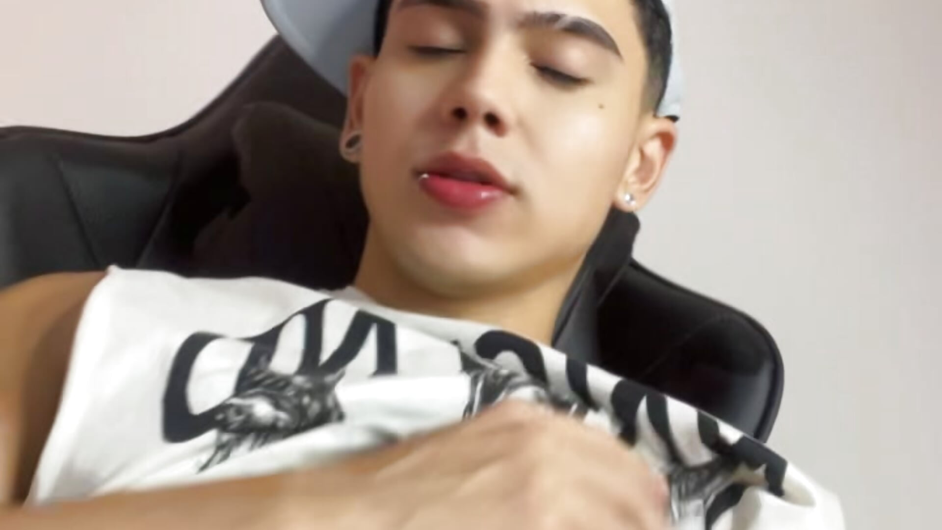 . - video by Stevenn_77 cam model