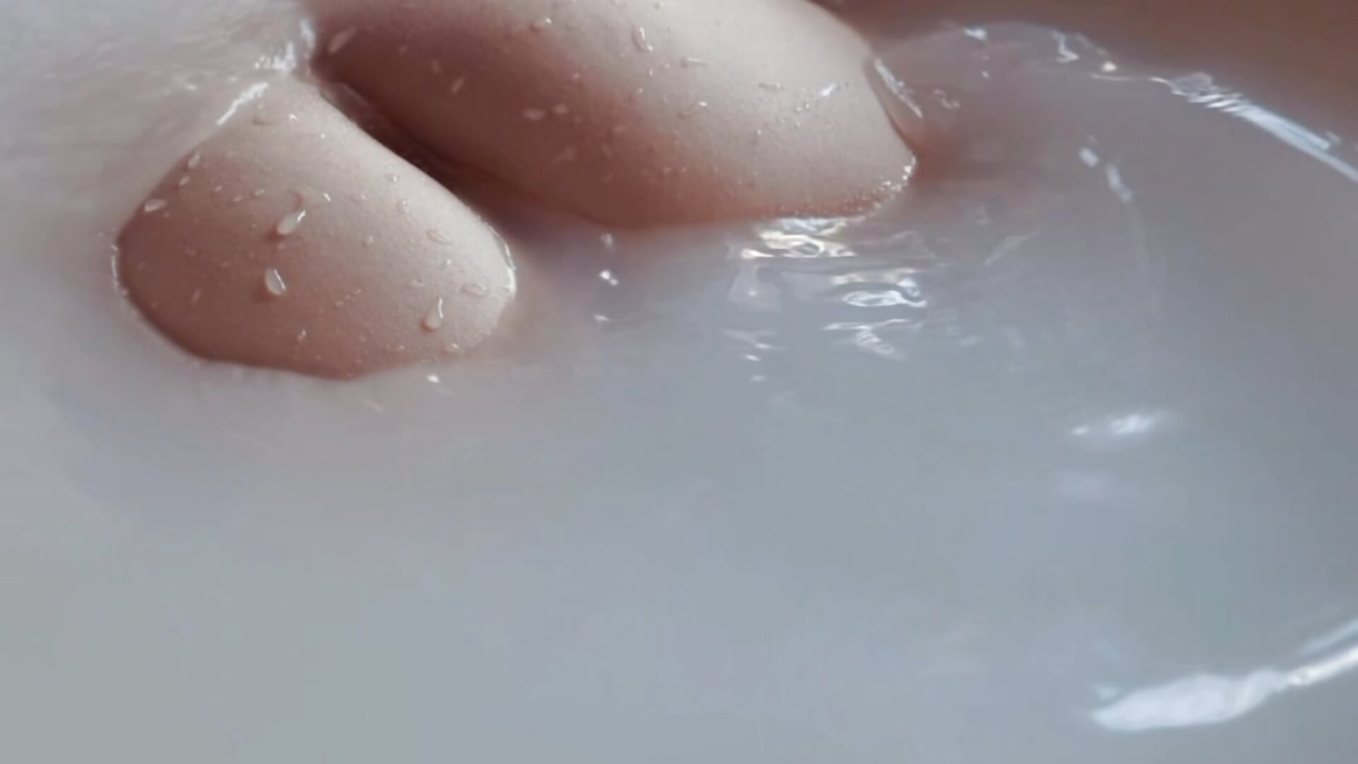 🫧🫧🫧 - video di LikaBerry1 modella di cam