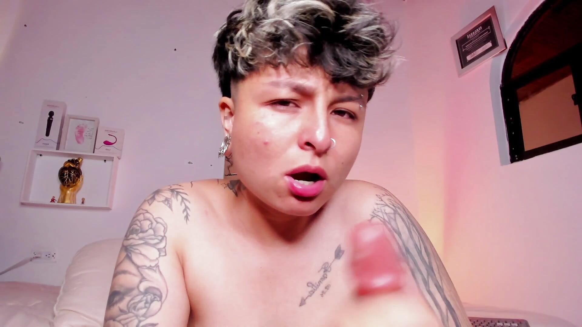 5 minutes of my delicious Dildo do you want to see?