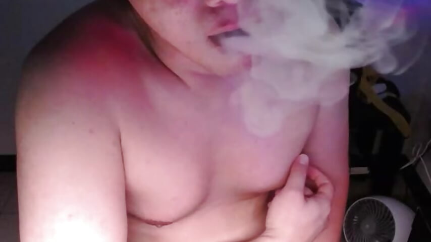 [1 Jul 04:52] Public Show - video by iceeciforfun cam model