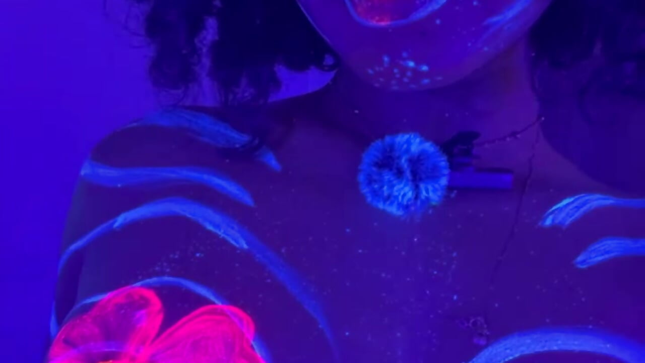 NEON SHOW - Avatar Adele 💖 - video by Adele_Carter_ cam model