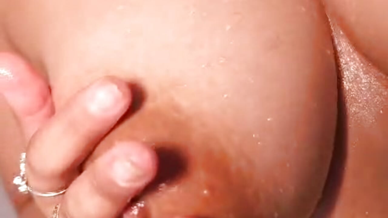 Custom video - the best POV of my oil tits 😈🔥