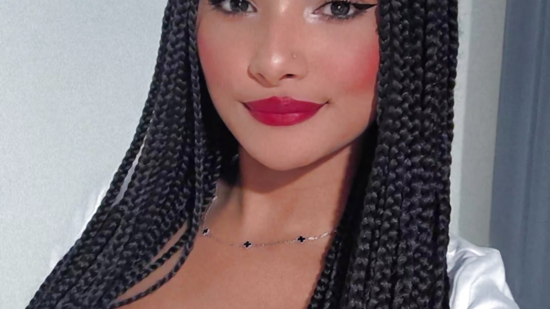 1000415180 – video od webkamerov é modelky Allison-Bell1