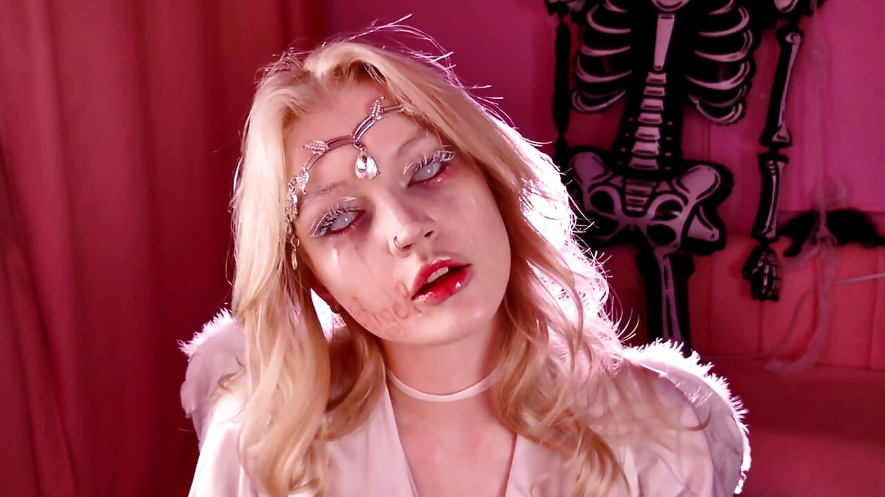 𝐇𝐀𝐏𝐏𝐘 𝐇𝐀𝐋𝐋𝐎𝐖𝐄𝐄𝐍 - video by GraceGlamour cam model