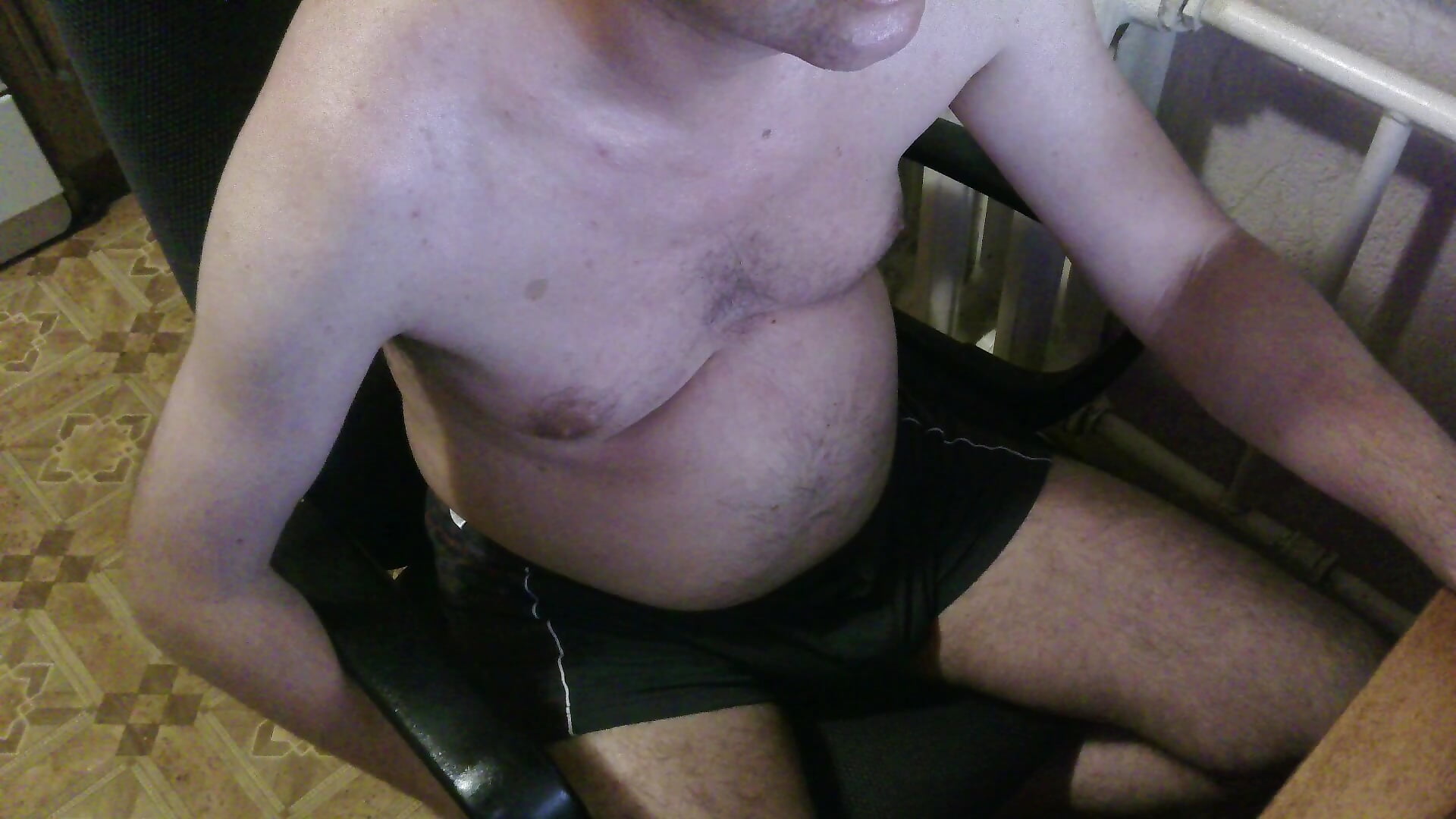 In shorts - video by Don-Al-Vl cam model