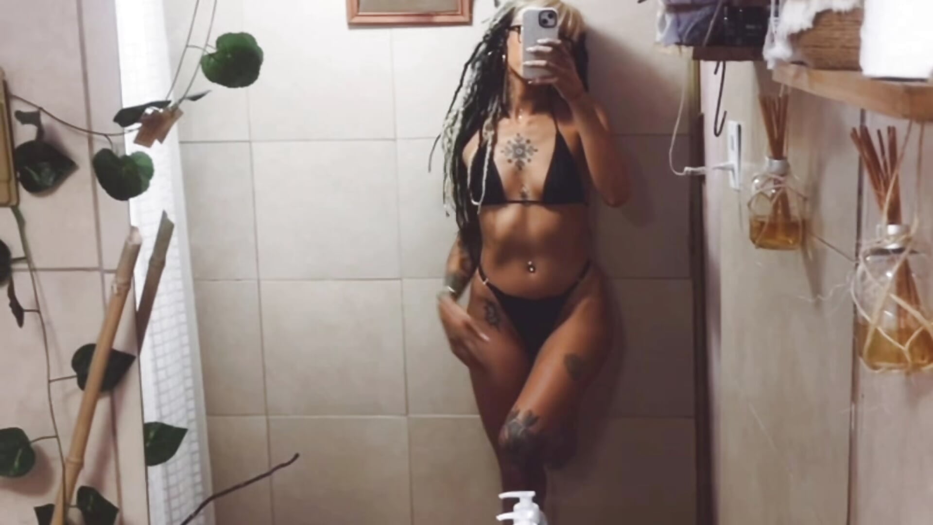 f41fb30e71e4454cb2349e2412de2ad0 - video by uncocopor cam model