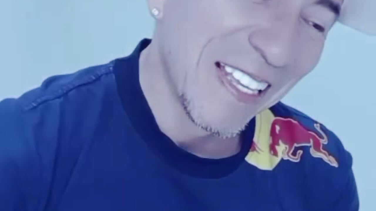 REDBOOL - video by KALE_19 cam model