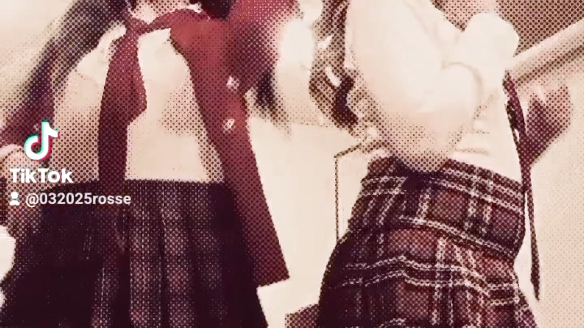Sígueme en tiktok @032025rosse un vídeo gratis