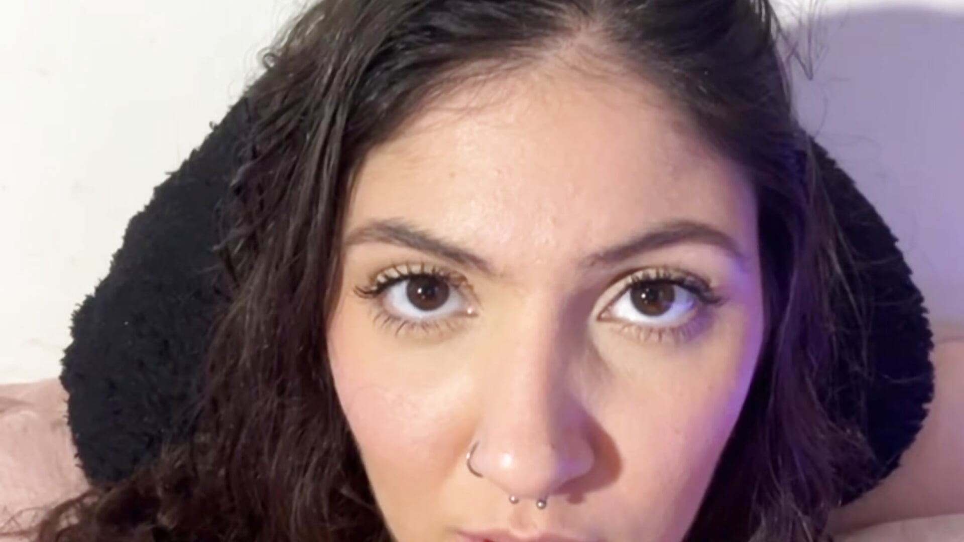 deixa eu te olhar assim até minha bucetinha ficar molhada? - vídeo de la modelo de cam DianaSartori