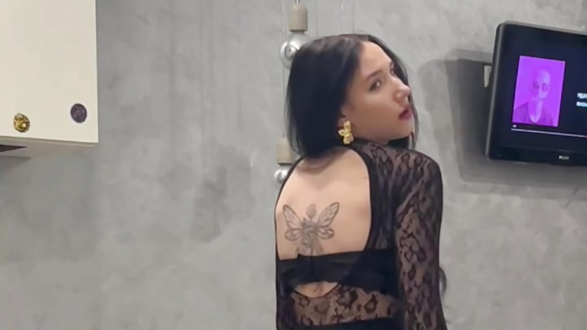 You never know what I'll do next… and that excites me - video by NikkiGoldSide cam model