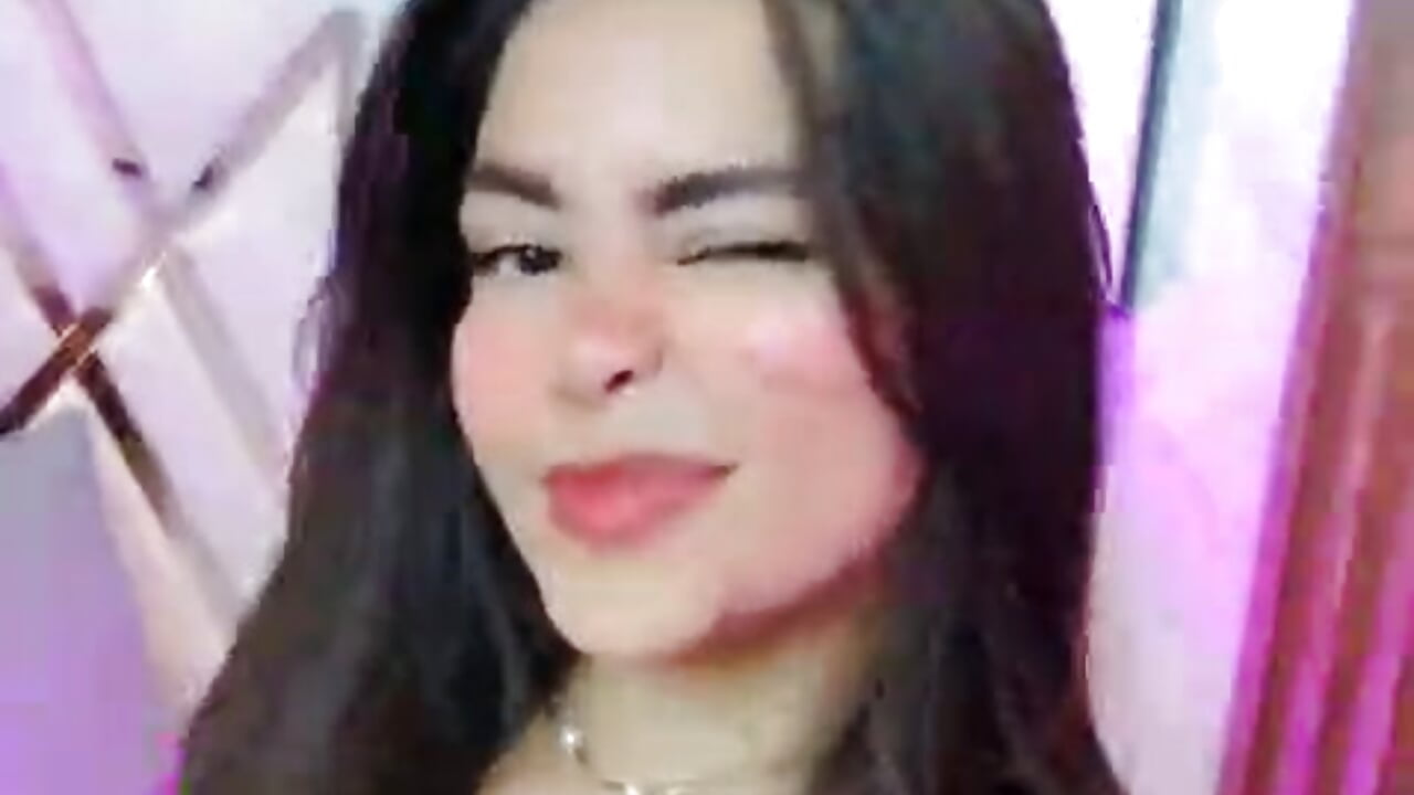 Hey you !! - clip cu KimDevinne model videochat