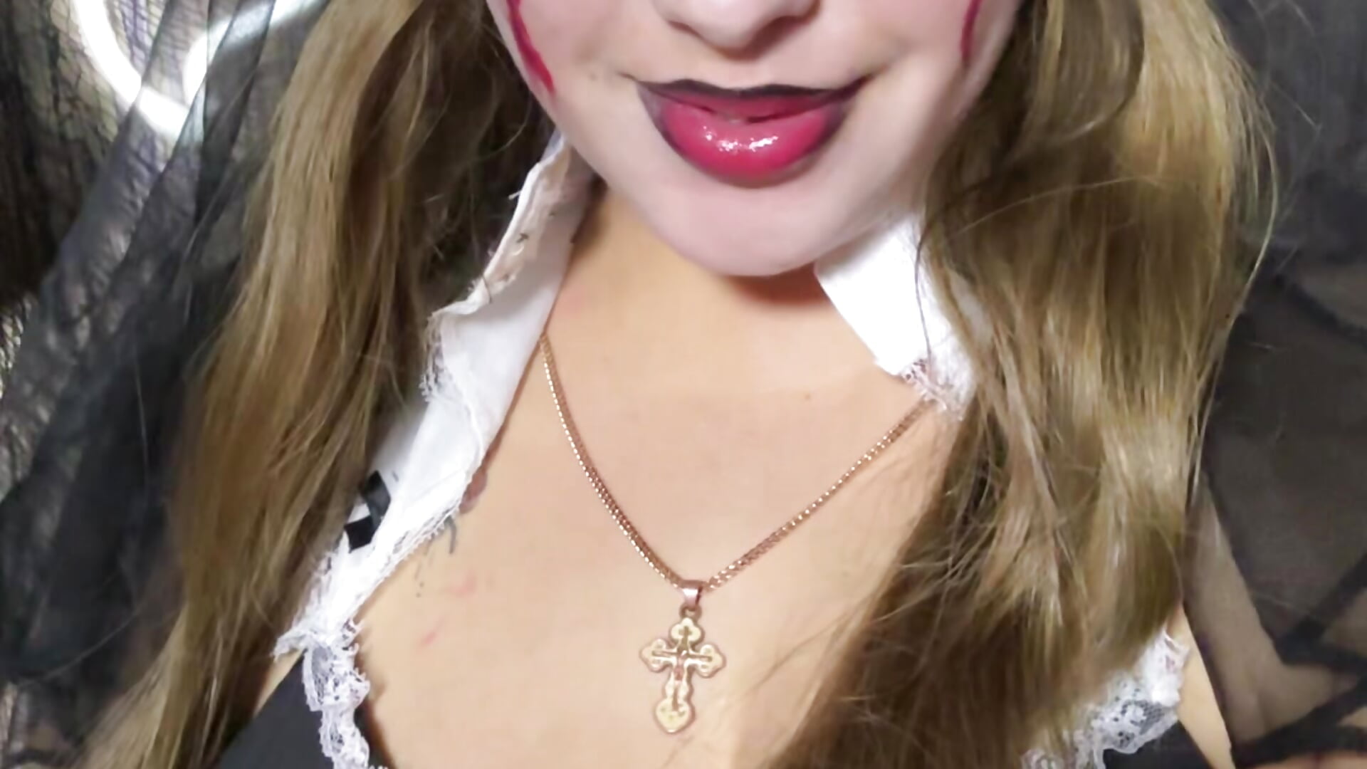 Im Drakula wife. Adeverat VAMP LOVE 💖 - video av 69Laura696 cam model