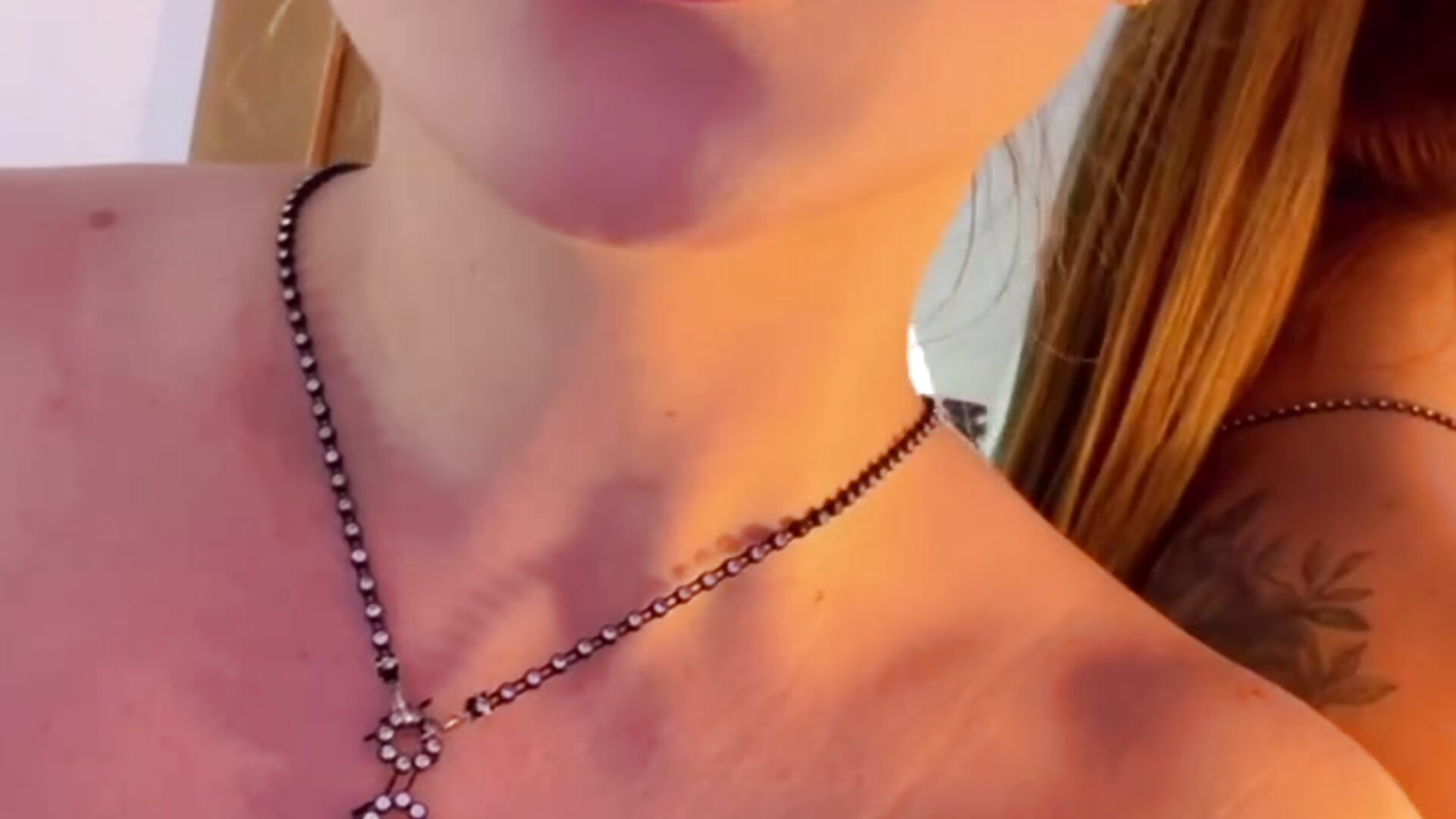 You can resist anything, except temptation💋 - vidéo du modèle de showcams samarawells