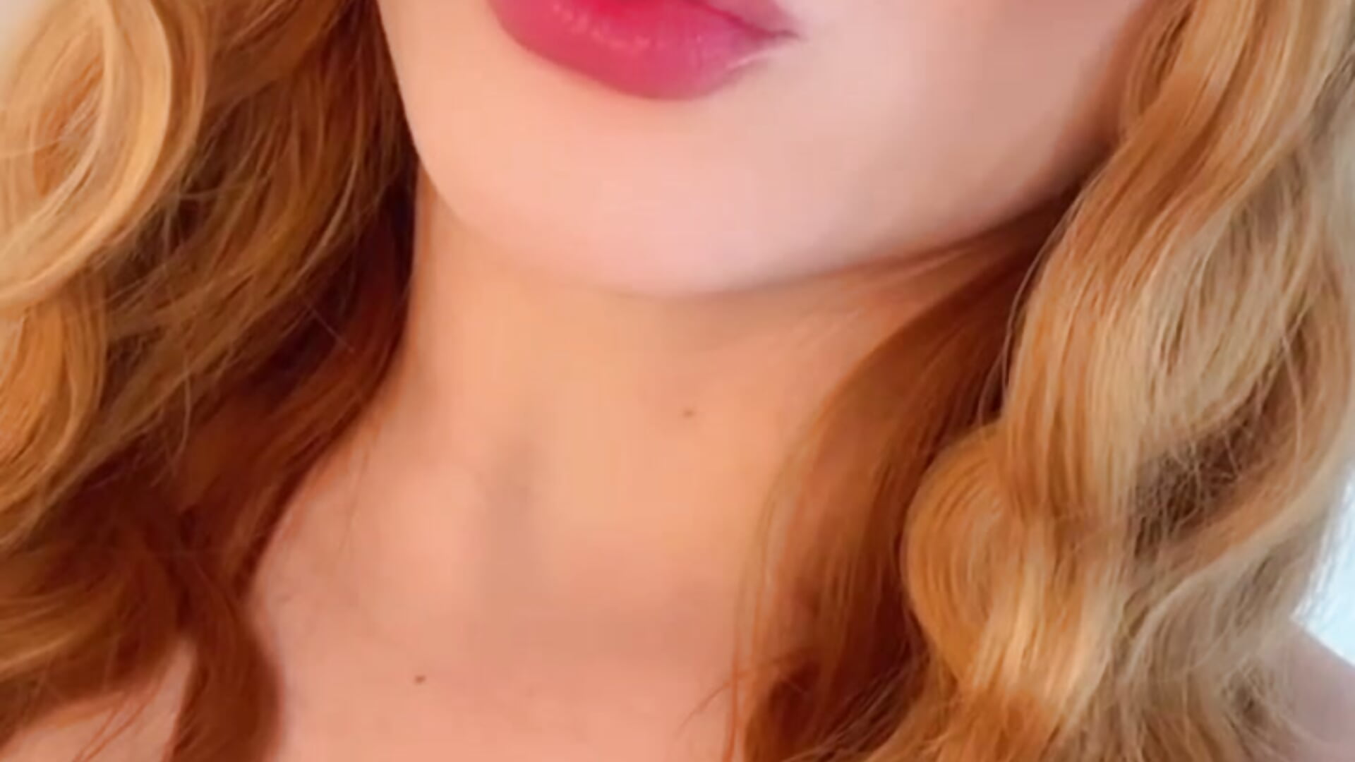 Don't plan to let you sleep tonight.🍑💋 - vidéo du modèle de showcams samarawells