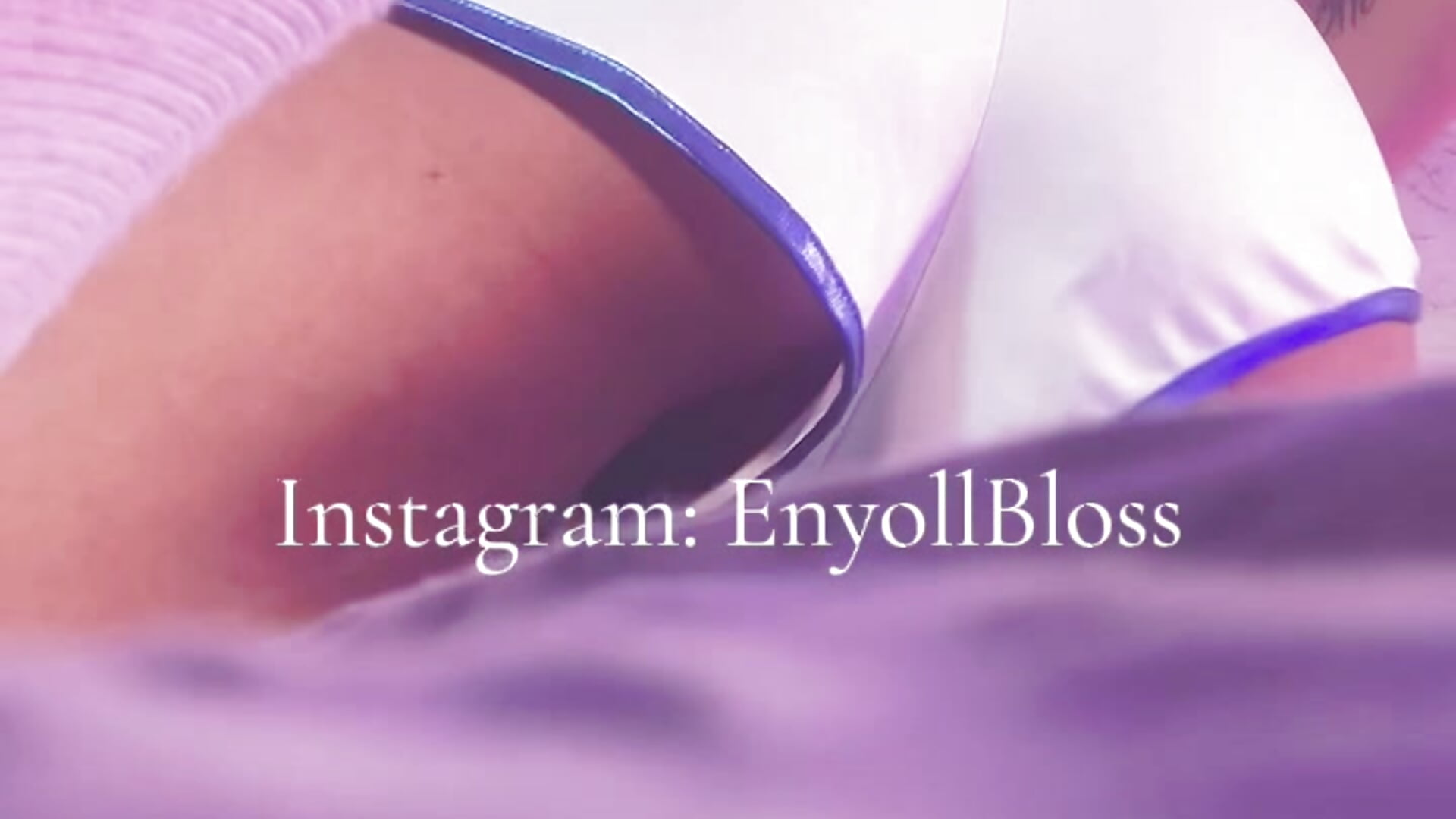 Ups, playboy - video by Enyoll_ cam model