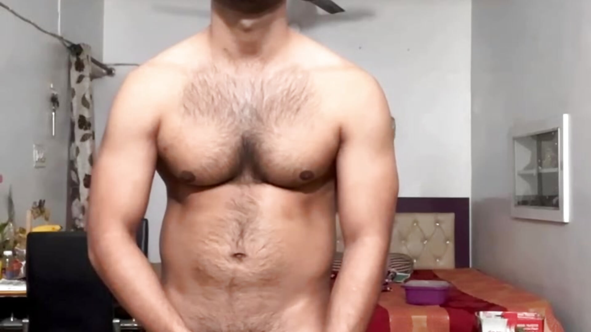 John new cum hairy - video di John_desihunk modella di cam