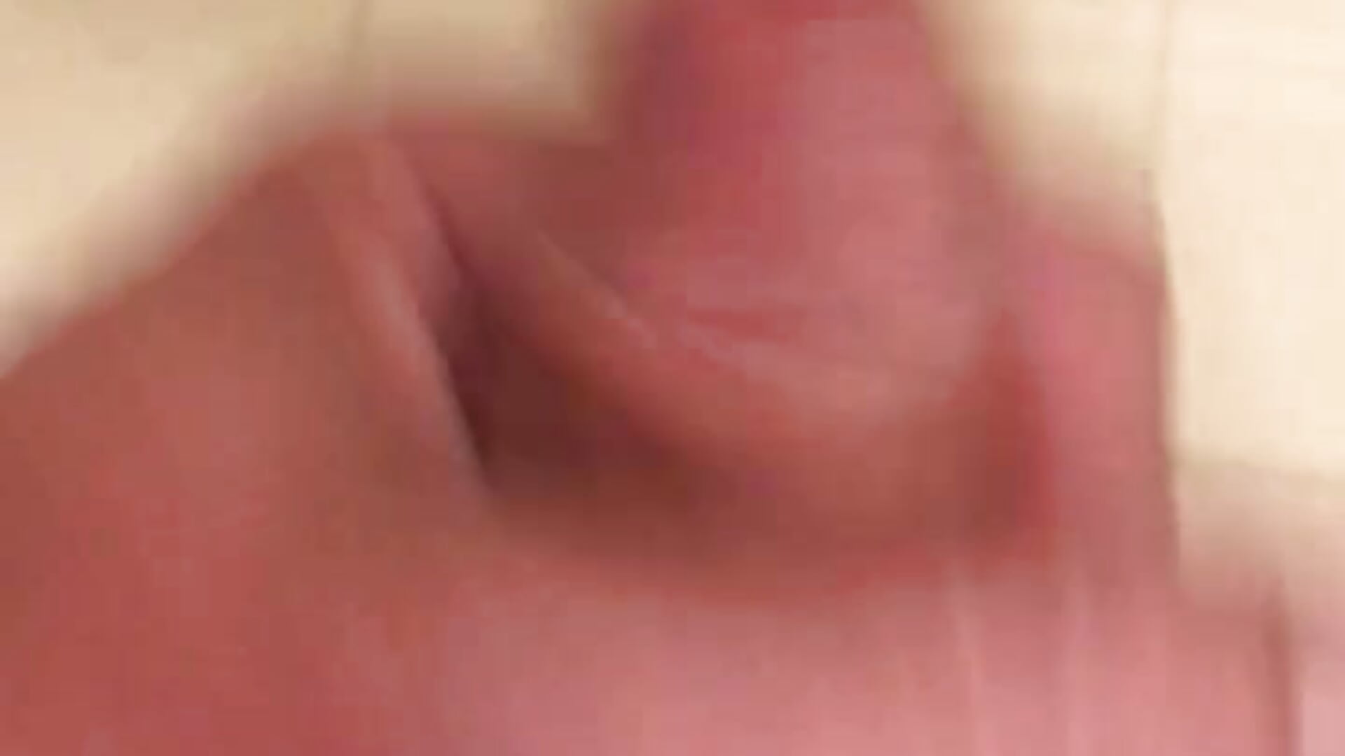 Stroking - video di 15074201 modella di cam