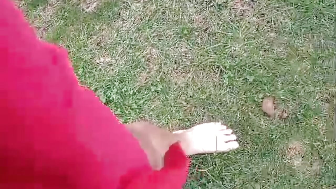 Walking barefoot in nature (Feet Fetish)