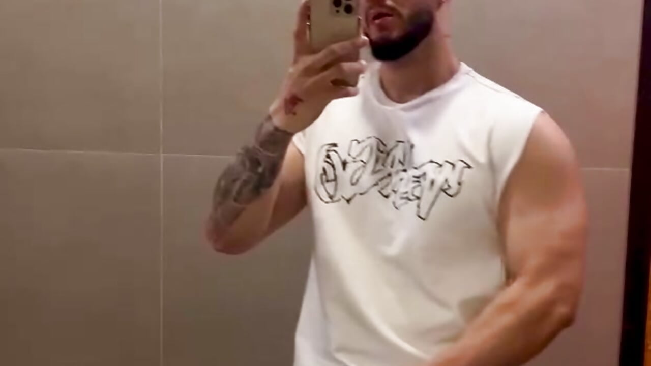 Checking - vidéo du modèle de showcams AndyBlass