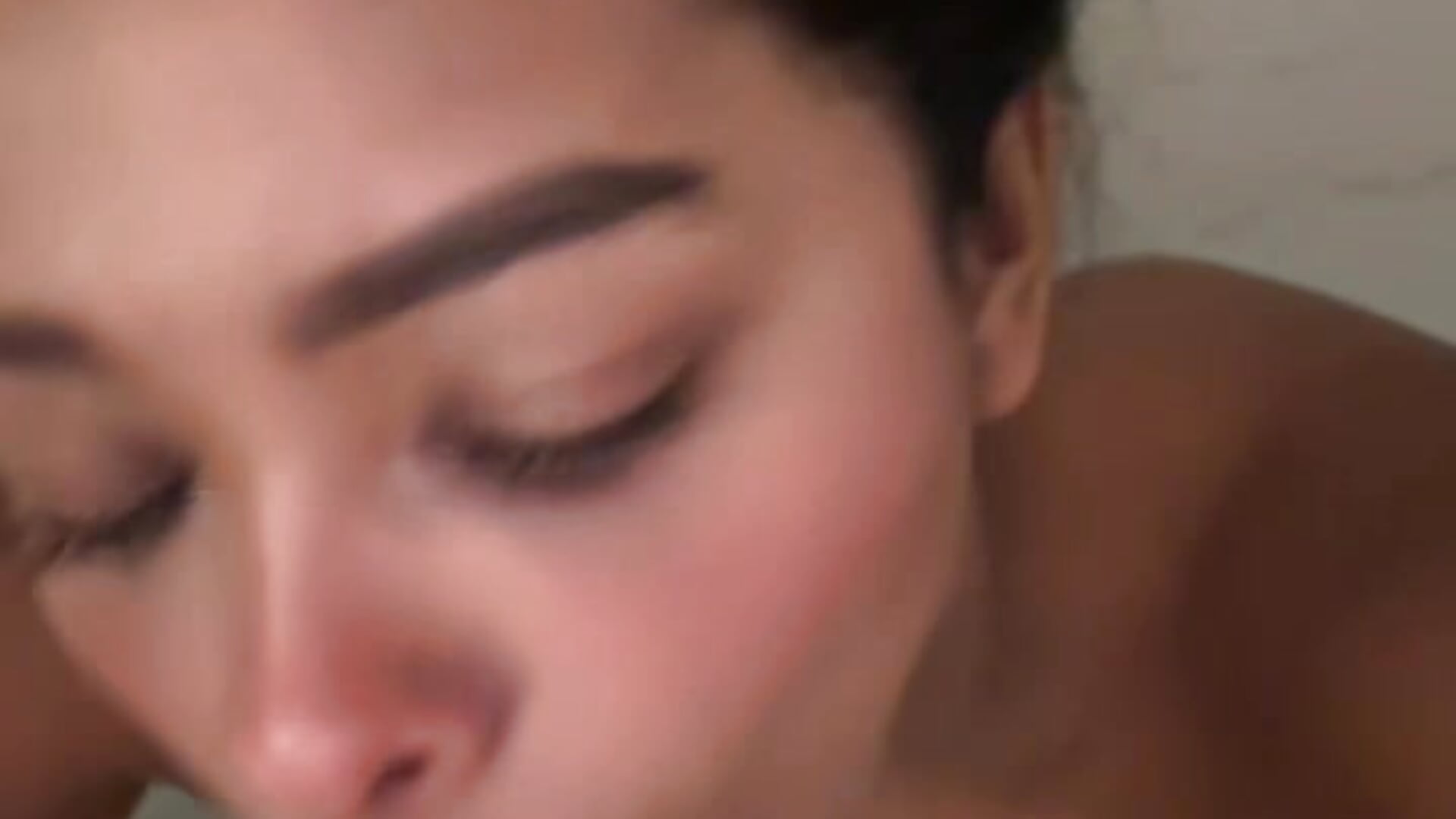 Shower very hot .. 🔥😈 – video od webkamerové modelky Susanamendezz