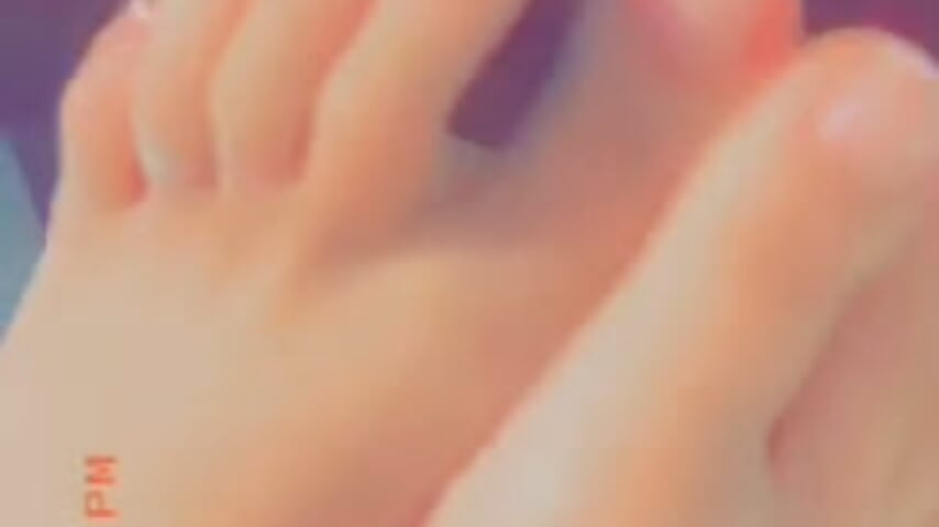 feet sexy  ❤️ - video by LorenRosse cam model