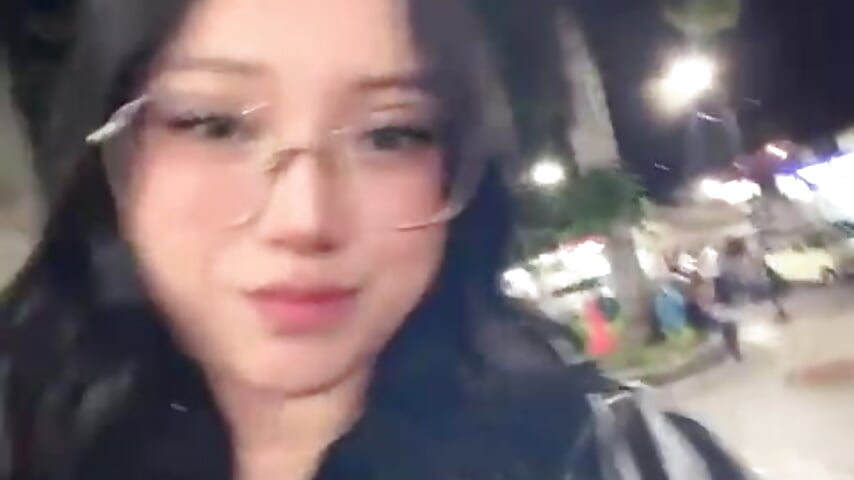 Hi .. outside - βίντεο μοντέλου lilycruise