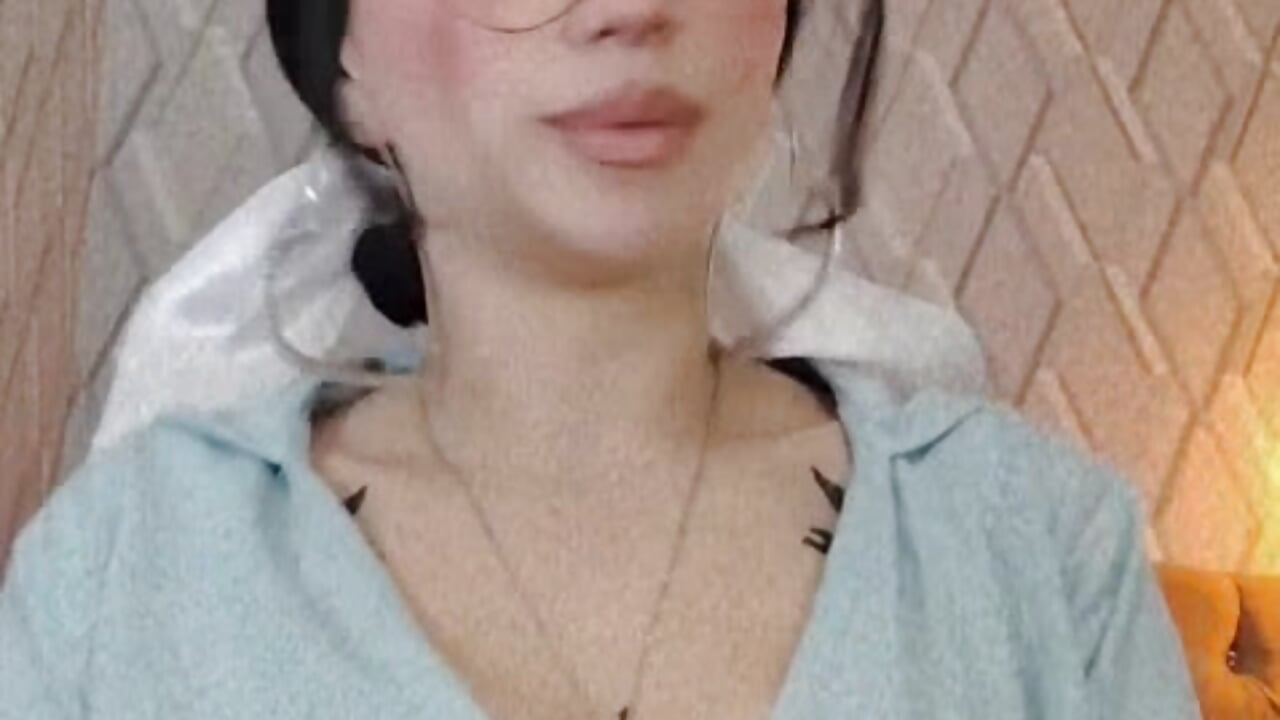 Ey Guys!! ♥ - video by Angelchristix cam model