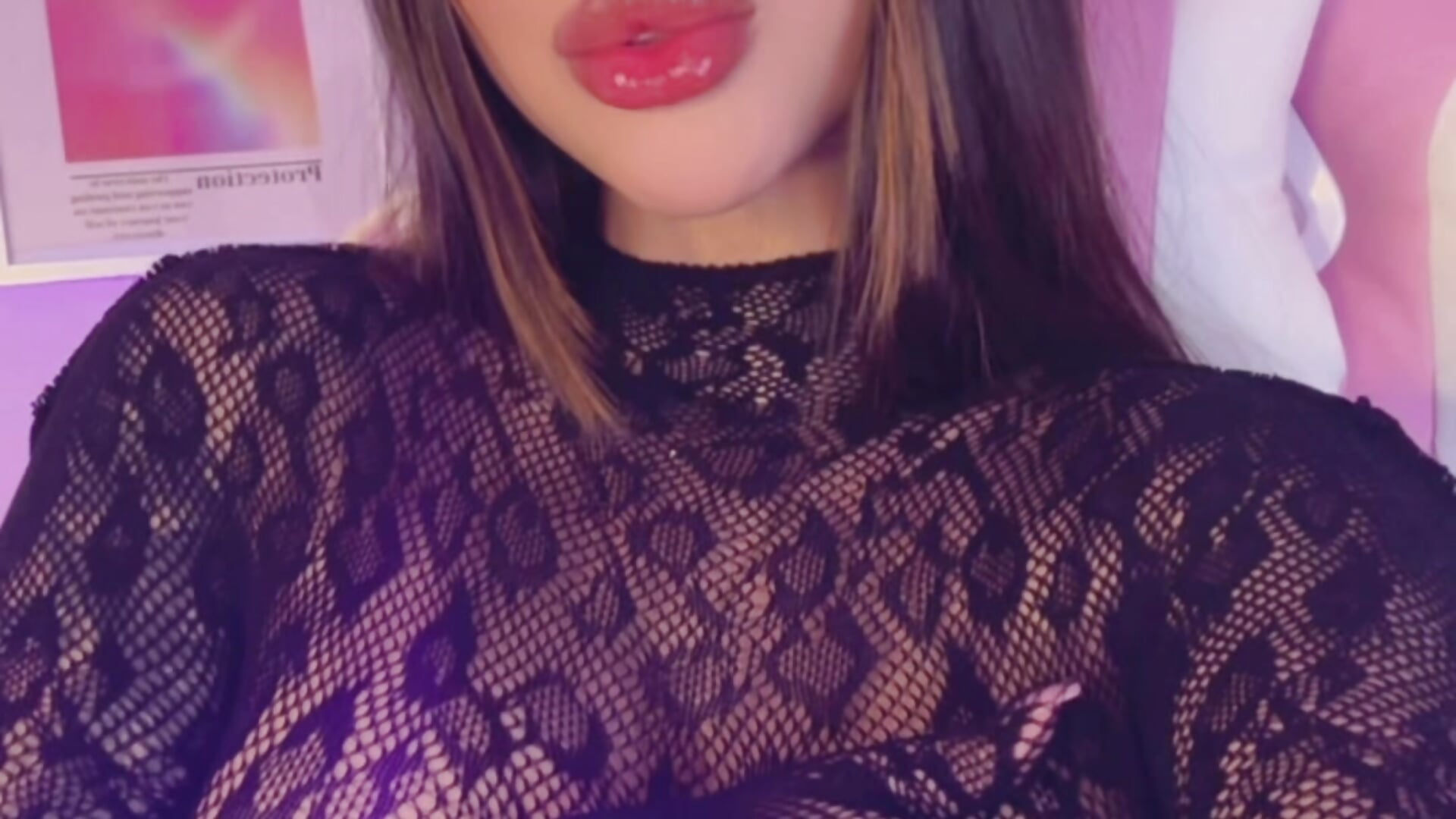 Welcome july🤍 - video by SweetJunne cam model